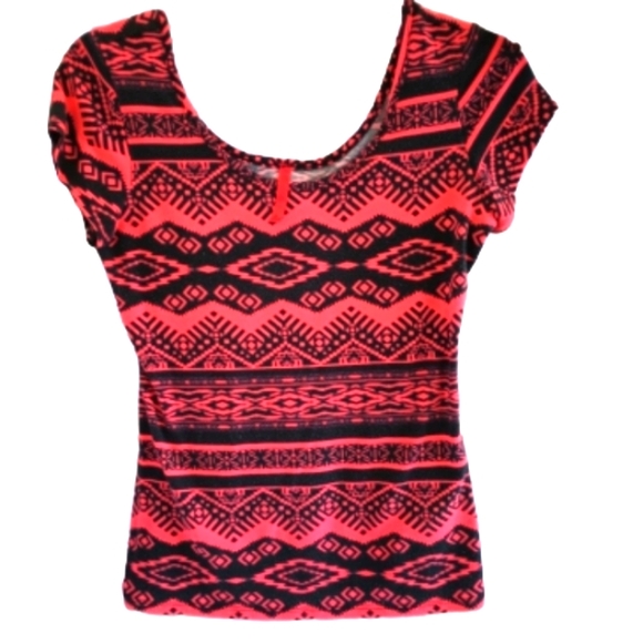 4/$20 Aztec Pattern Shirt - Picture 1 of 4